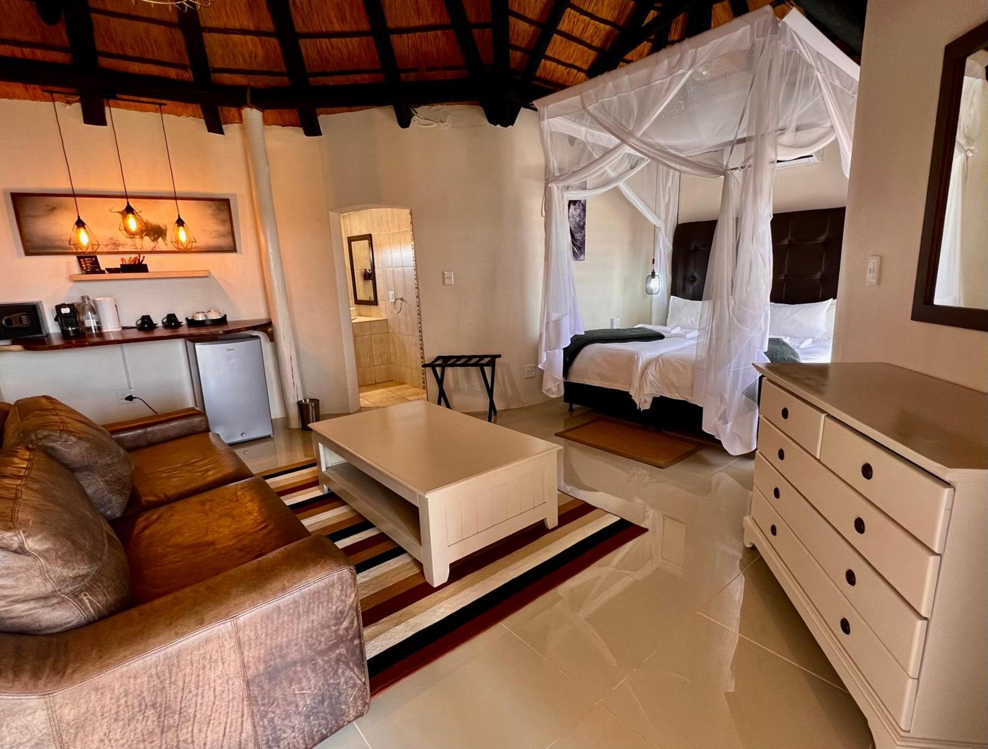Lapa Lange Game Lodge Mariental Exteriör bild