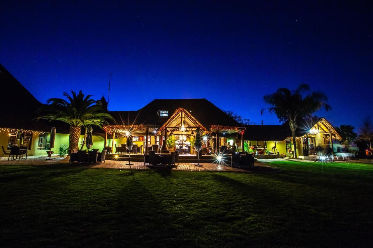 Lapa Lange Game Lodge Mariental Exteriör bild
