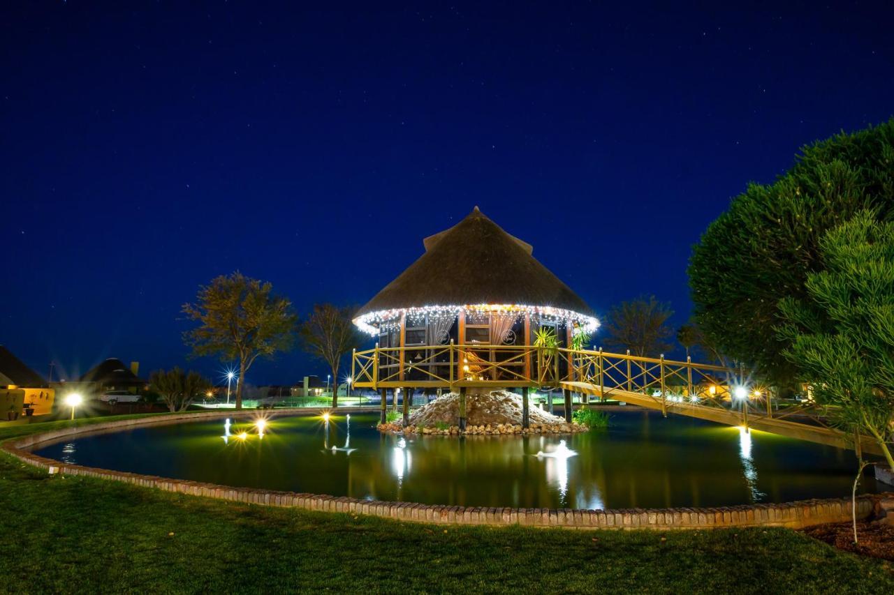 Lapa Lange Game Lodge Mariental Exteriör bild