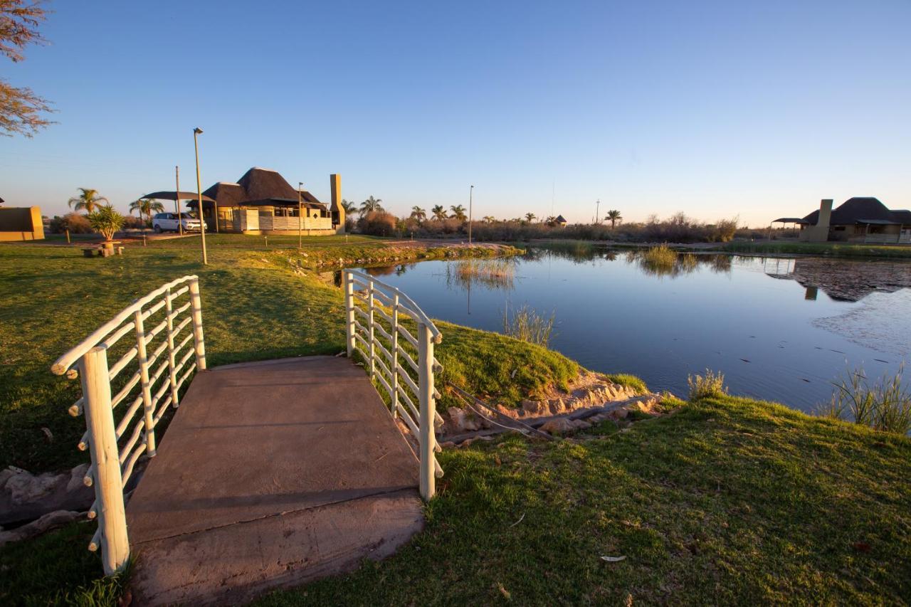 Lapa Lange Game Lodge Mariental Exteriör bild